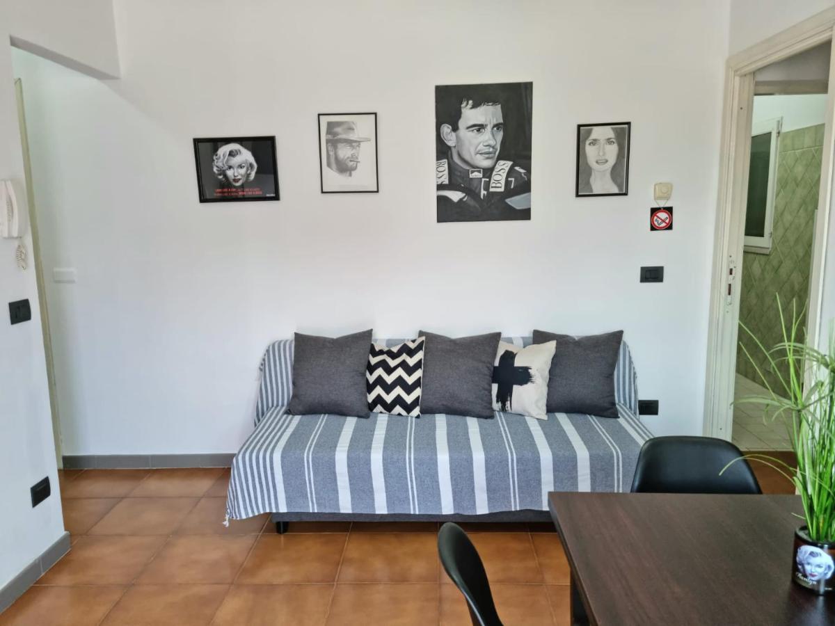 Home Of Fame - Home Gallery With Fully Equipped Kitchen, Separate Entrance, Free Parking Olbia Exteriér fotografie