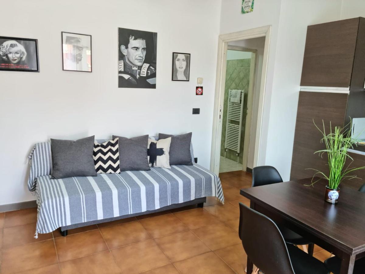 Home Of Fame - Home Gallery With Fully Equipped Kitchen, Separate Entrance, Free Parking Olbia Exteriér fotografie