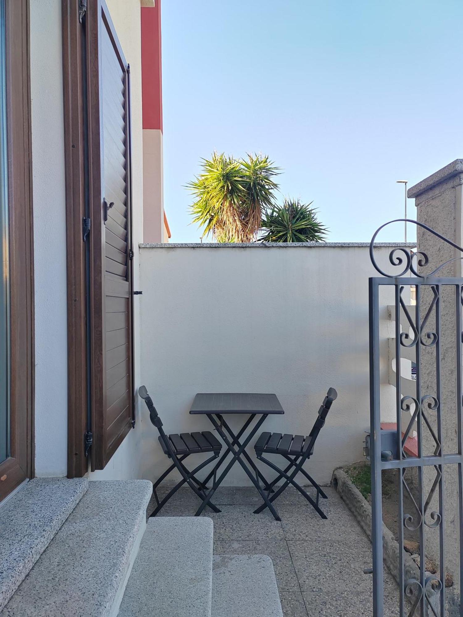Home Of Fame - Home Gallery With Fully Equipped Kitchen, Separate Entrance, Free Parking Olbia Exteriér fotografie