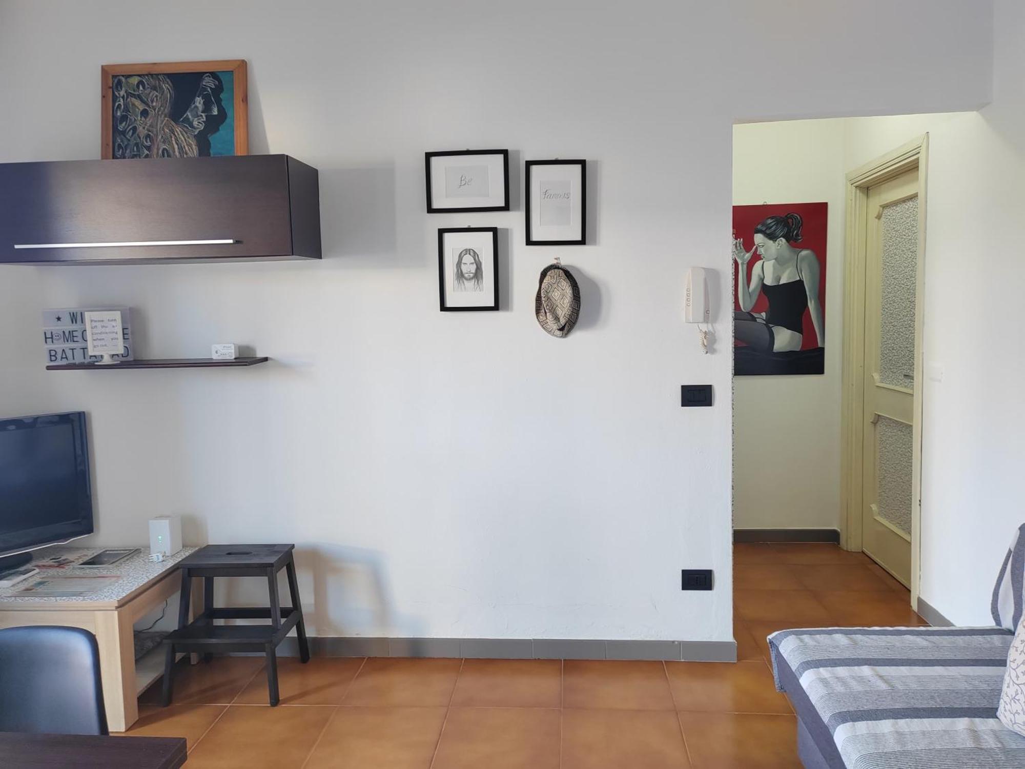 Home Of Fame - Home Gallery With Fully Equipped Kitchen, Separate Entrance, Free Parking Olbia Exteriér fotografie