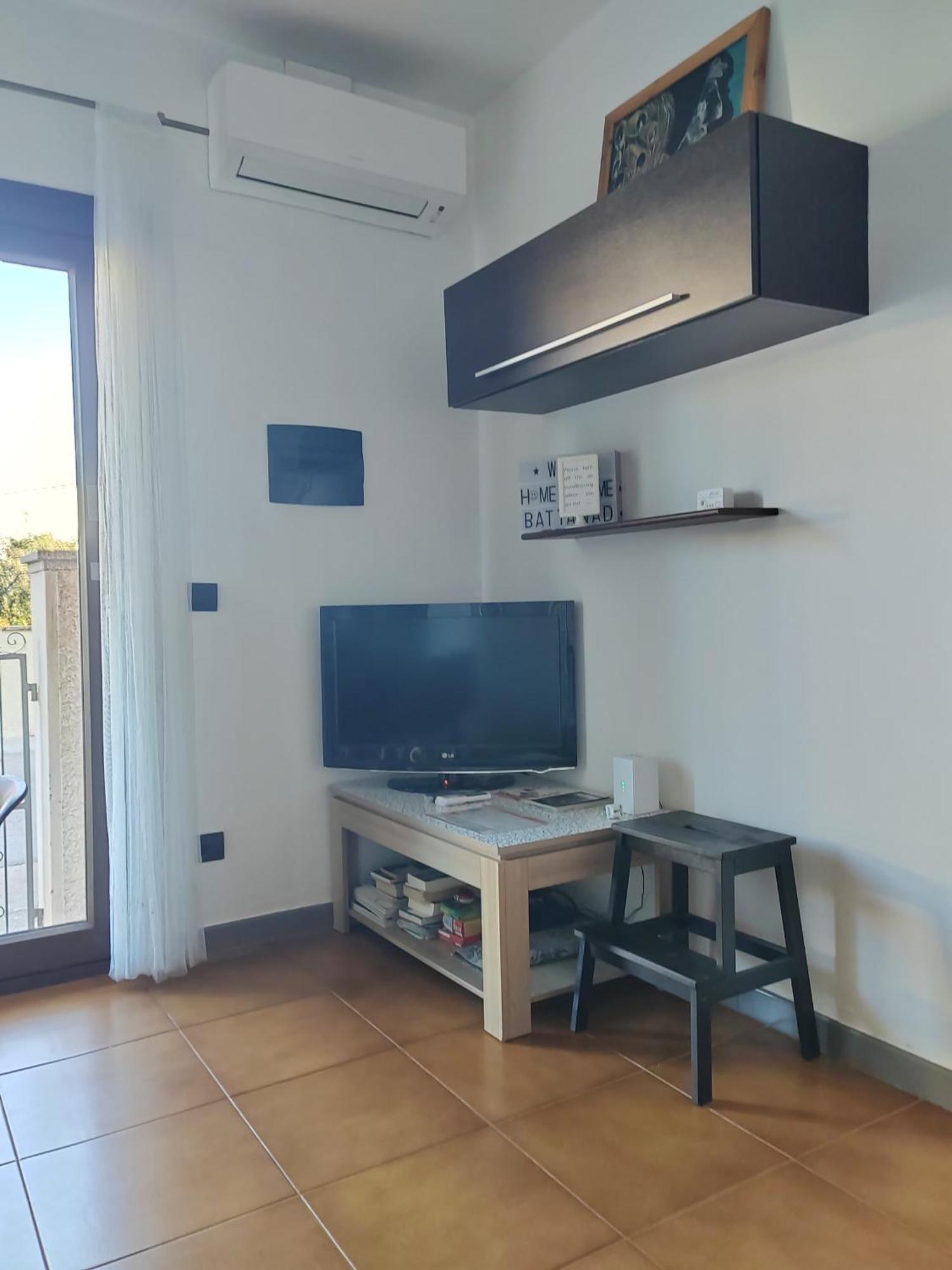 Home Of Fame - Home Gallery With Fully Equipped Kitchen, Separate Entrance, Free Parking Olbia Exteriér fotografie