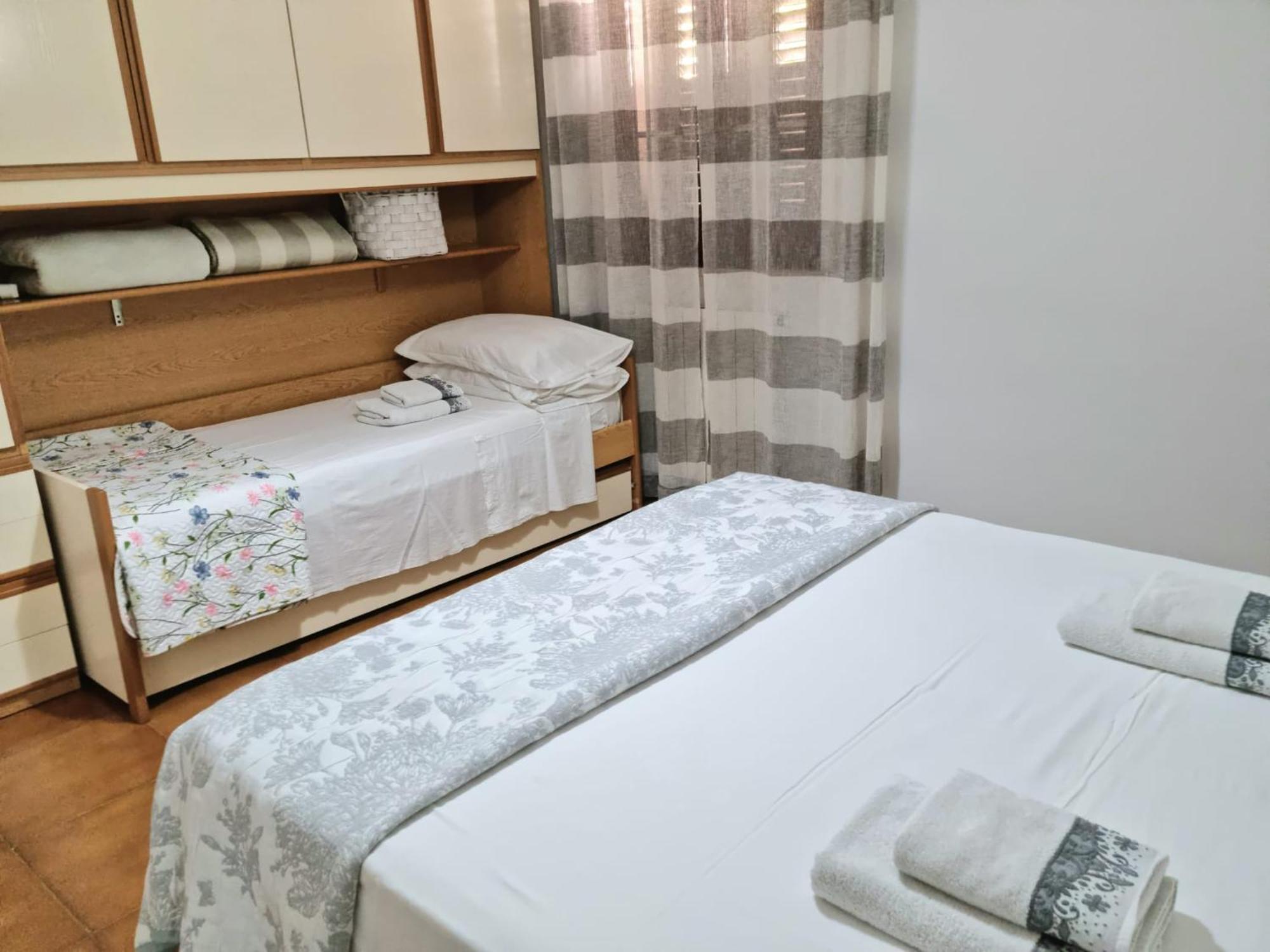 Home Of Fame - Home Gallery With Fully Equipped Kitchen, Separate Entrance, Free Parking Olbia Exteriér fotografie