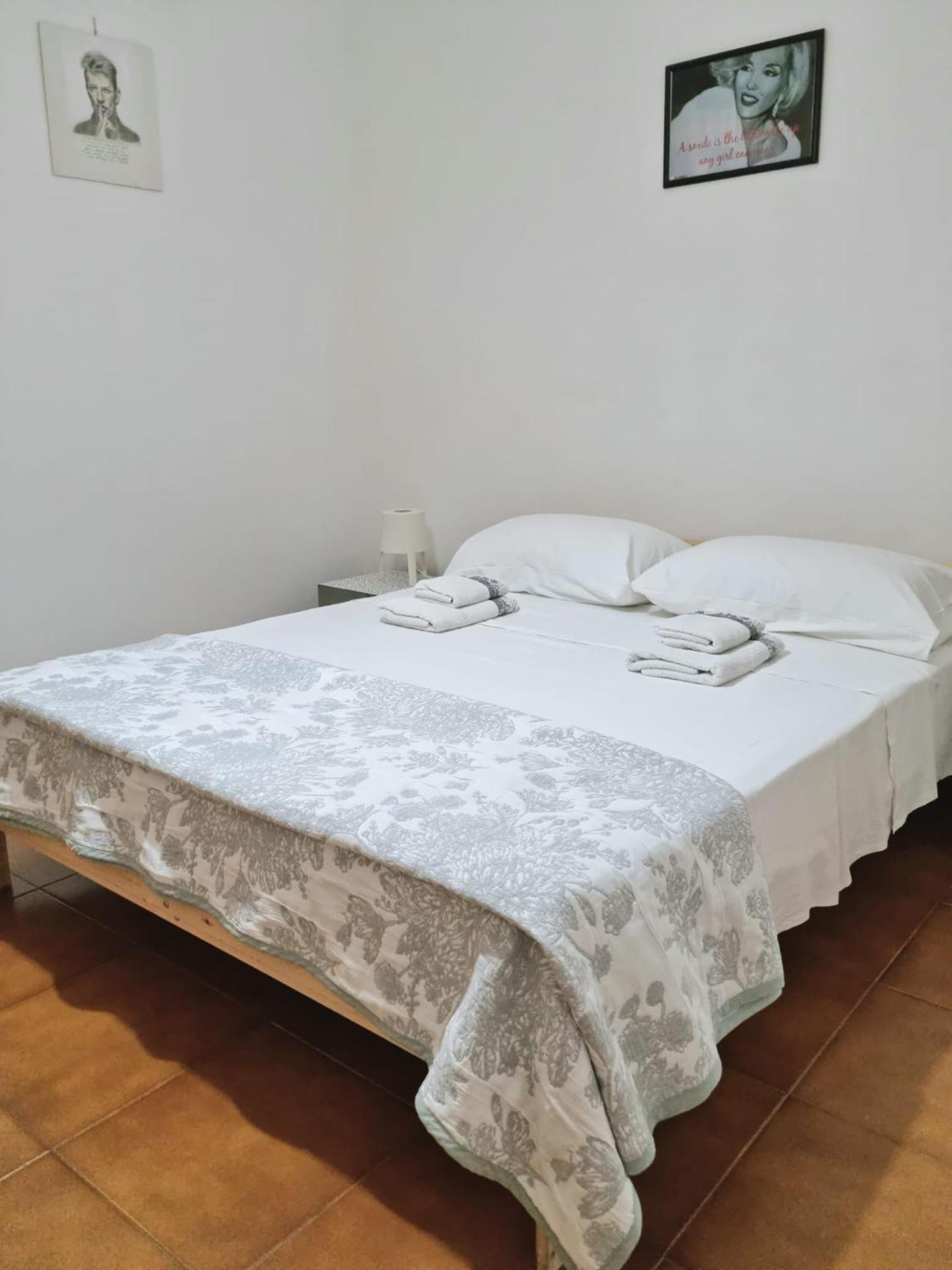 Home Of Fame - Home Gallery With Fully Equipped Kitchen, Separate Entrance, Free Parking Olbia Exteriér fotografie